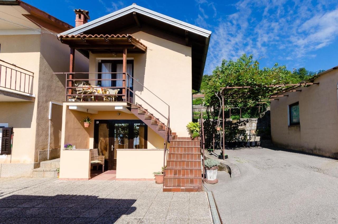 Ilinka Apartment